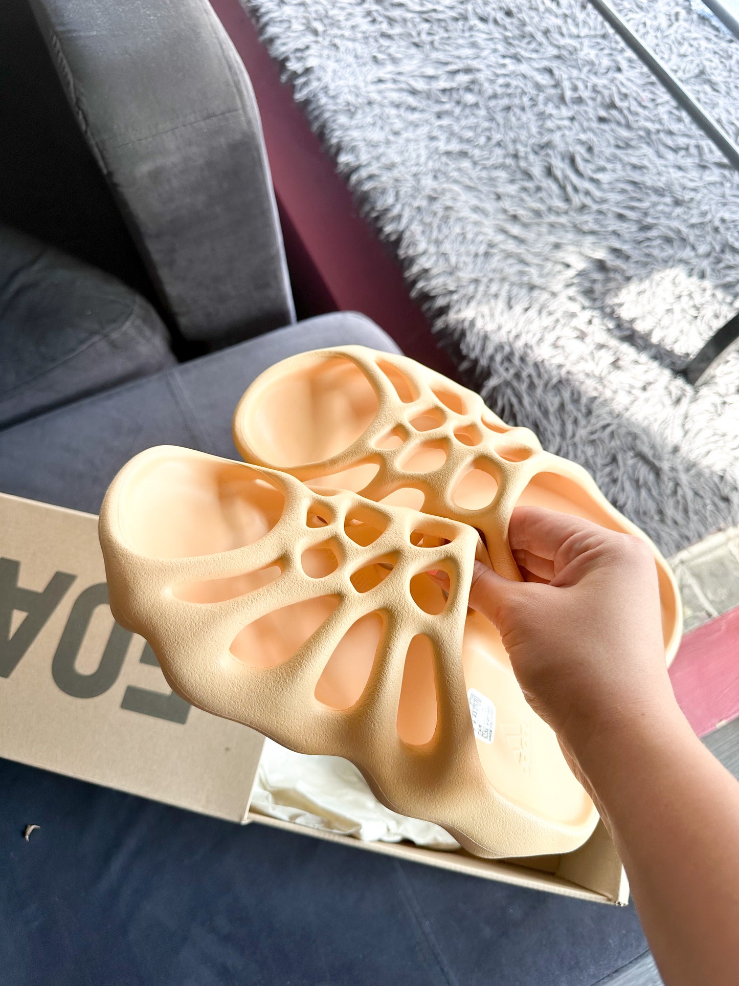 Adidas Yeezy 450 Slide Cream