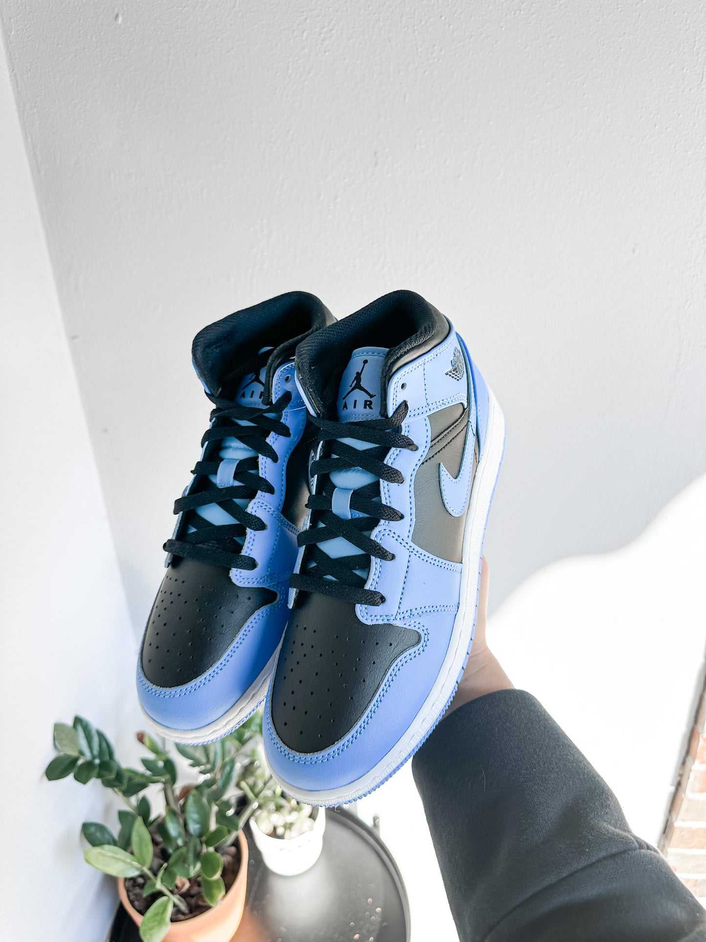 Jordan 1 Mid University Blue Black (GS)