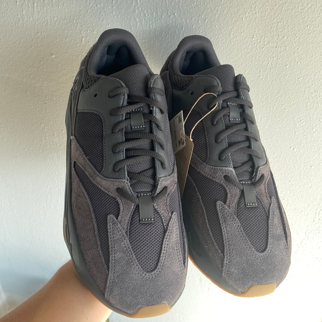 Adidas Yeezy Boost 700 Utility Black