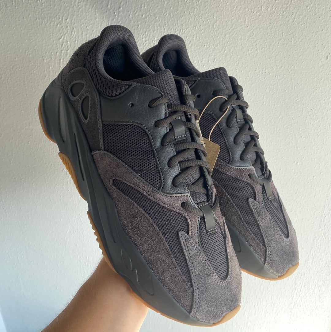 Adidas Yeezy Boost 700 Utility Black
