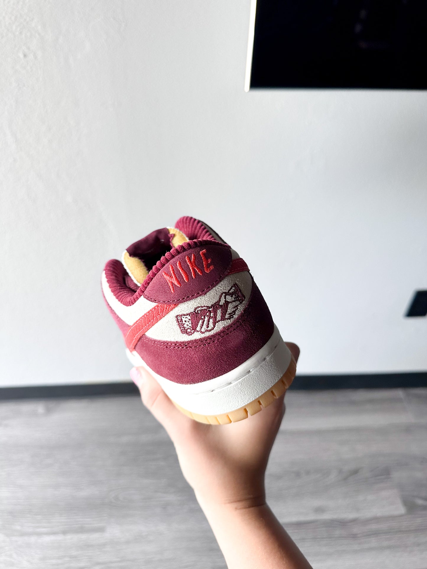 Nike SB Dunk Low Skate Like a Girl