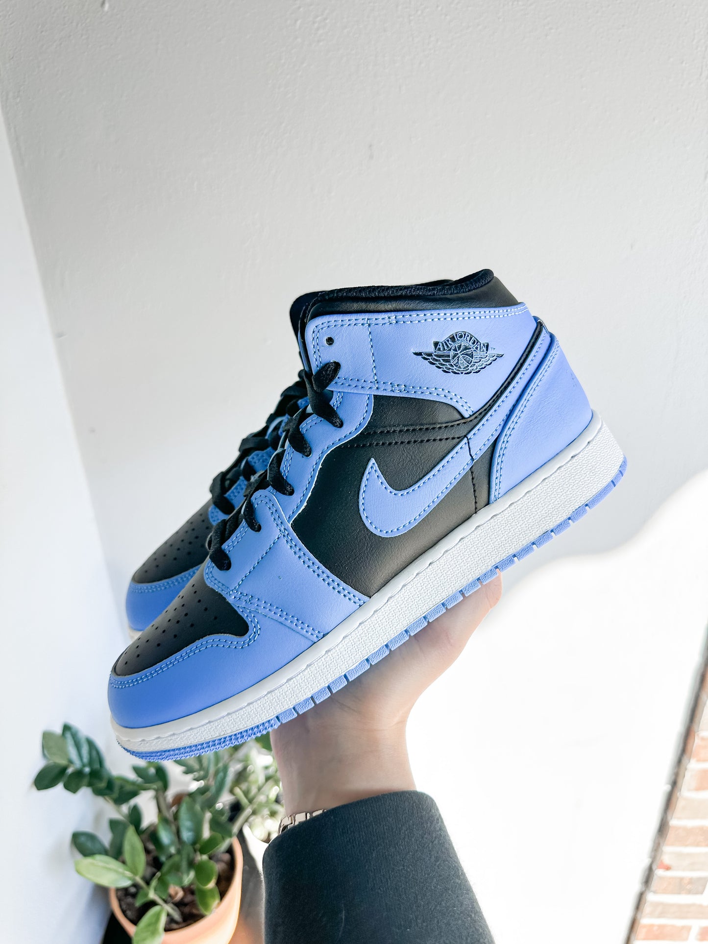 Jordan 1 Mid University Blue Black (GS)
