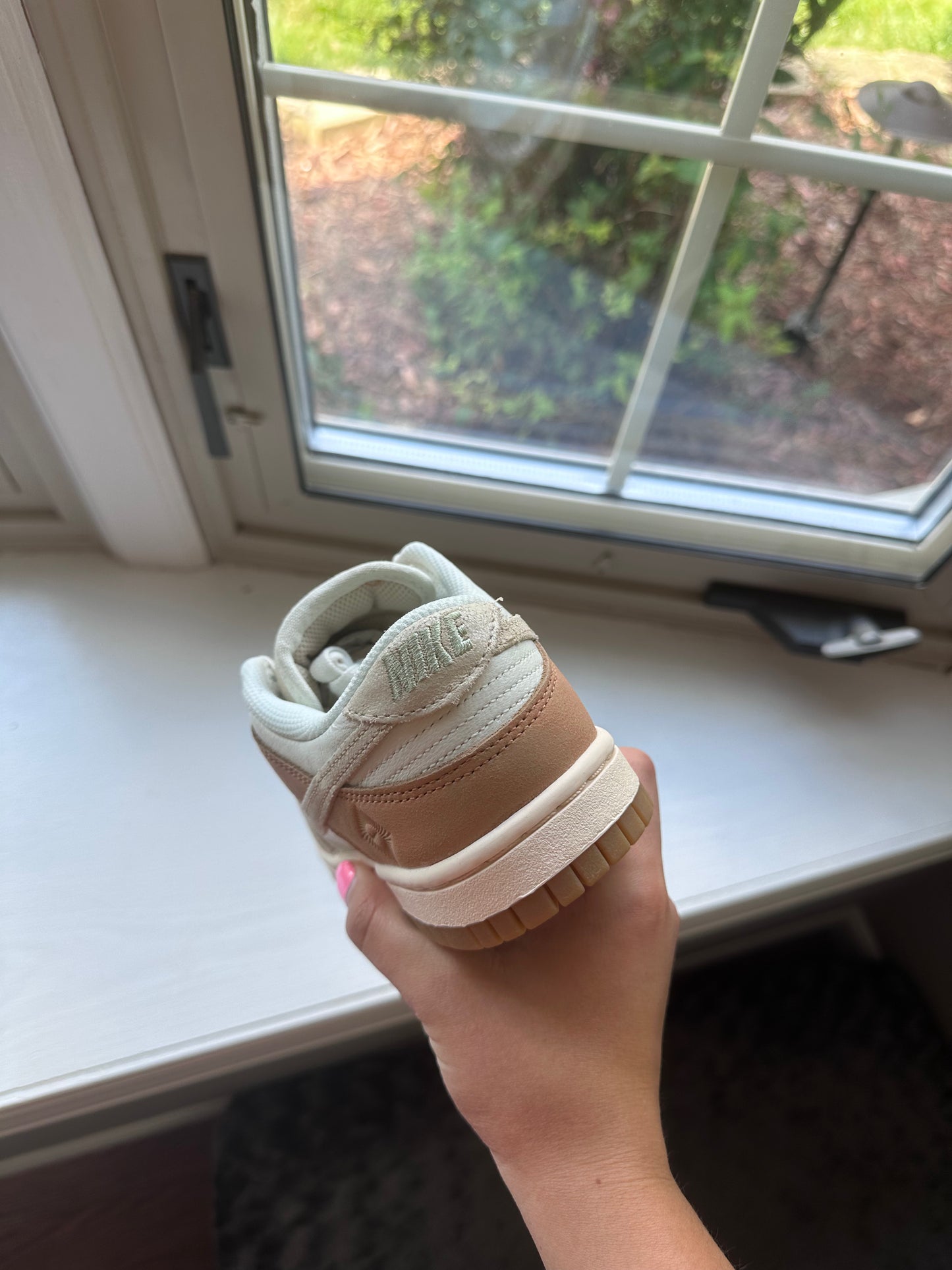 Nike Dunk Low SE Australia (W)