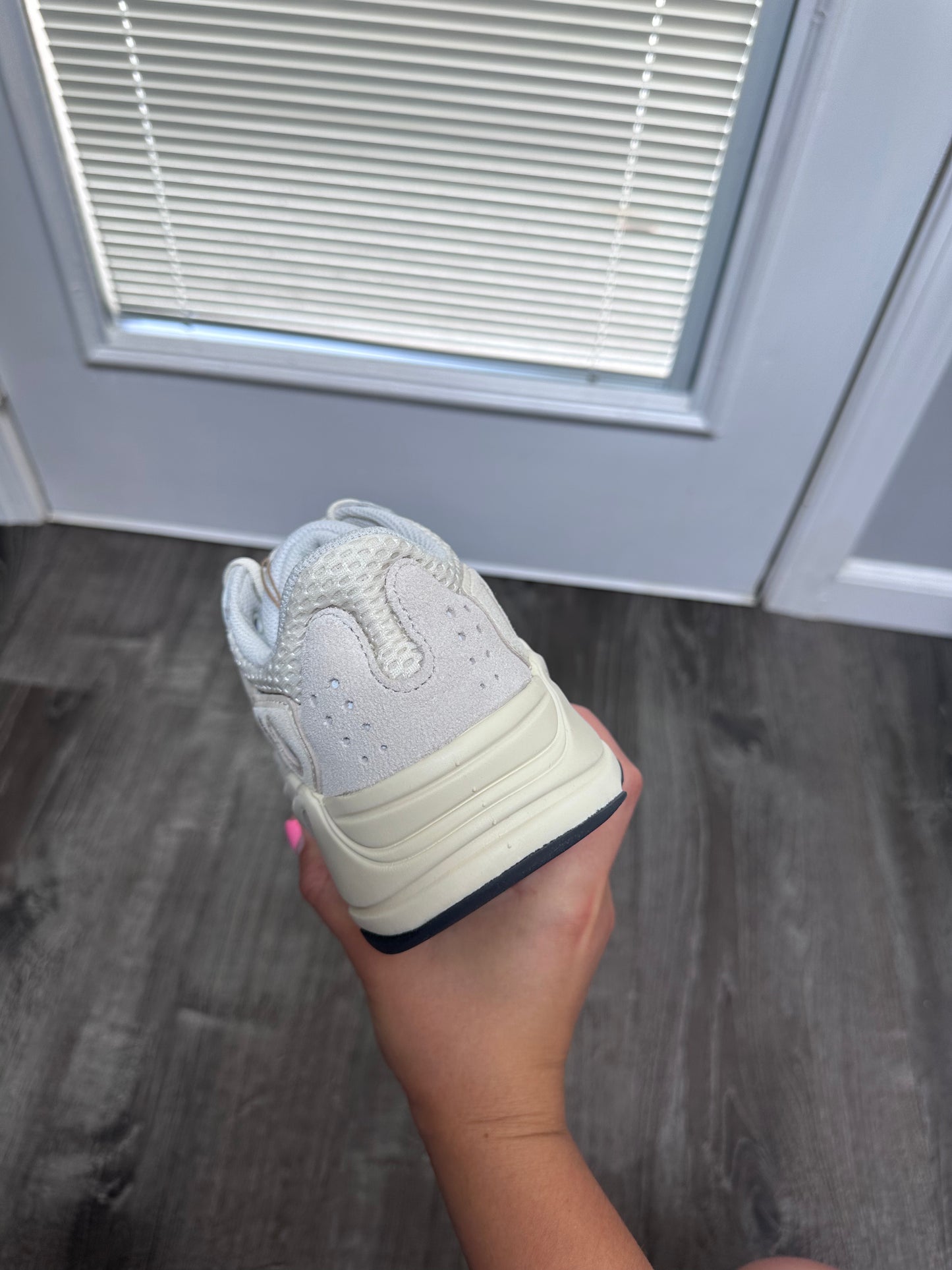 Adidas Yeezy Boost 700 Analog