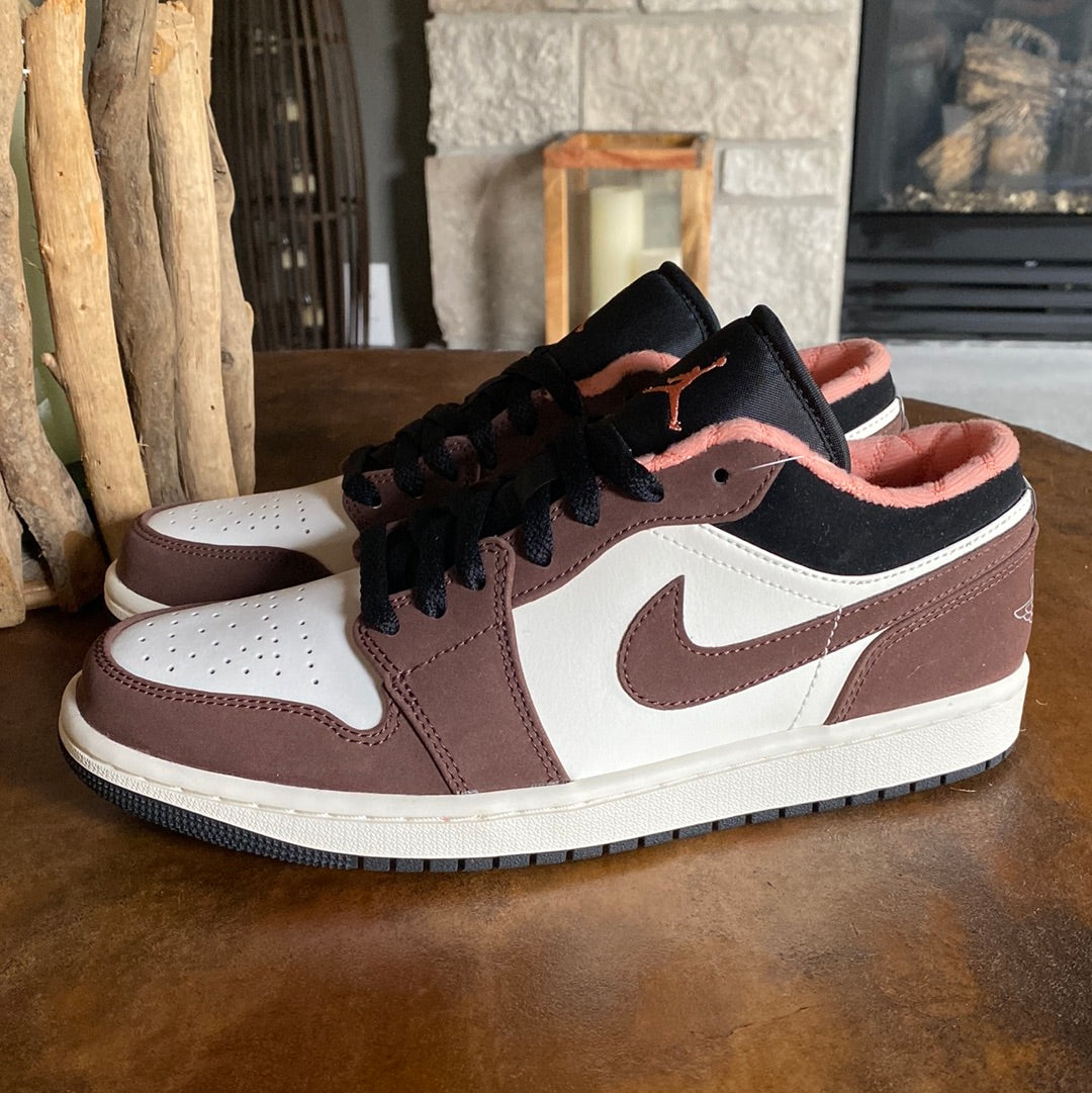 Jordan 1 Low Mocha