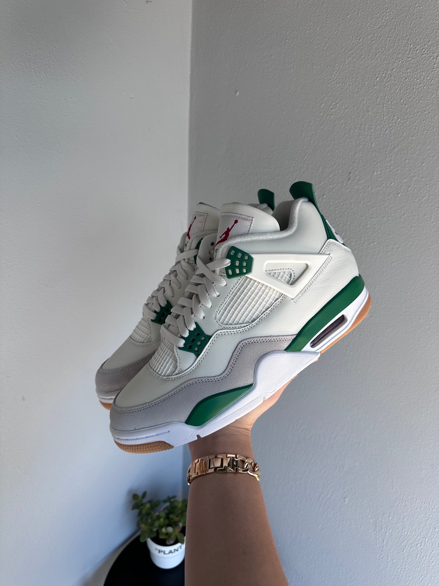 Jordan 4 Retro SB Pine Green