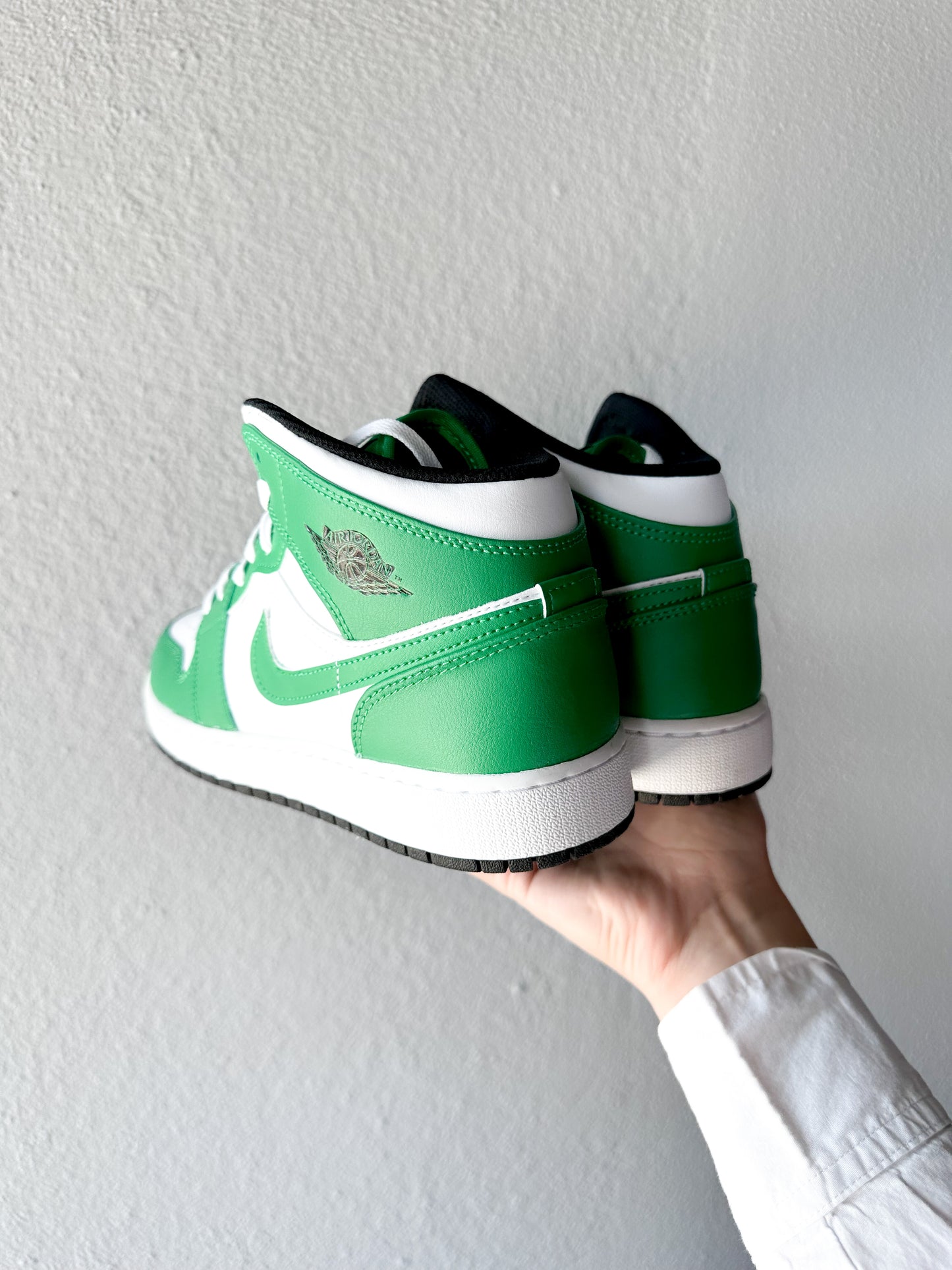 Jordan 1 Mid Lucky Green (GS)