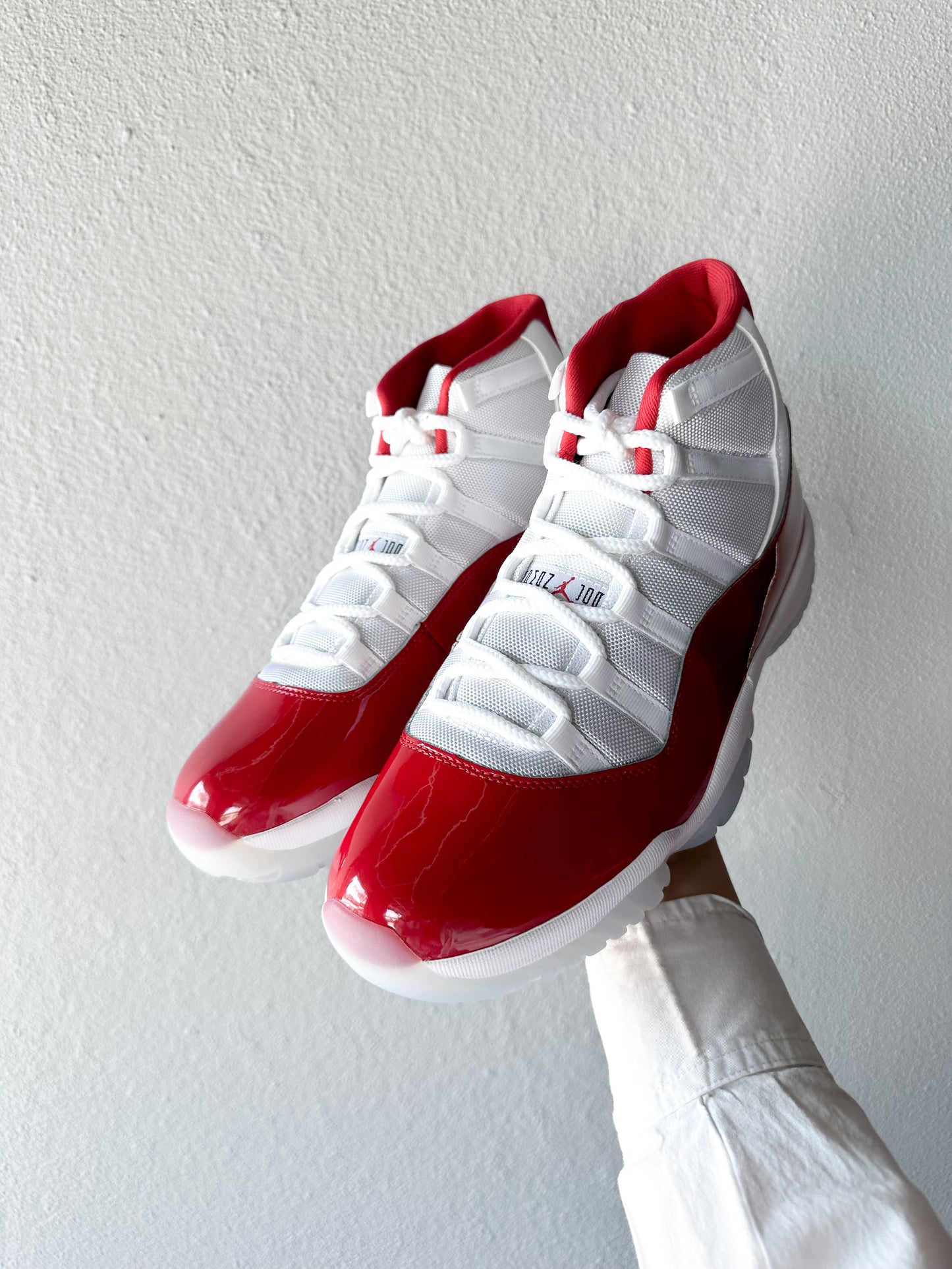 Jordan 11 Retro Cherry (2022)