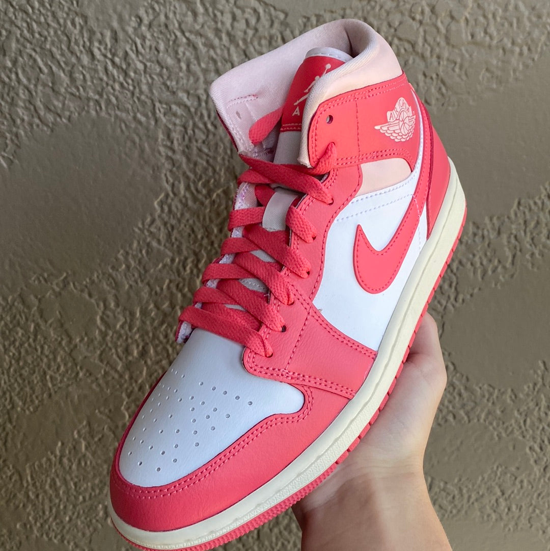Jordan 1 Mid Strawberries and Cream (W)