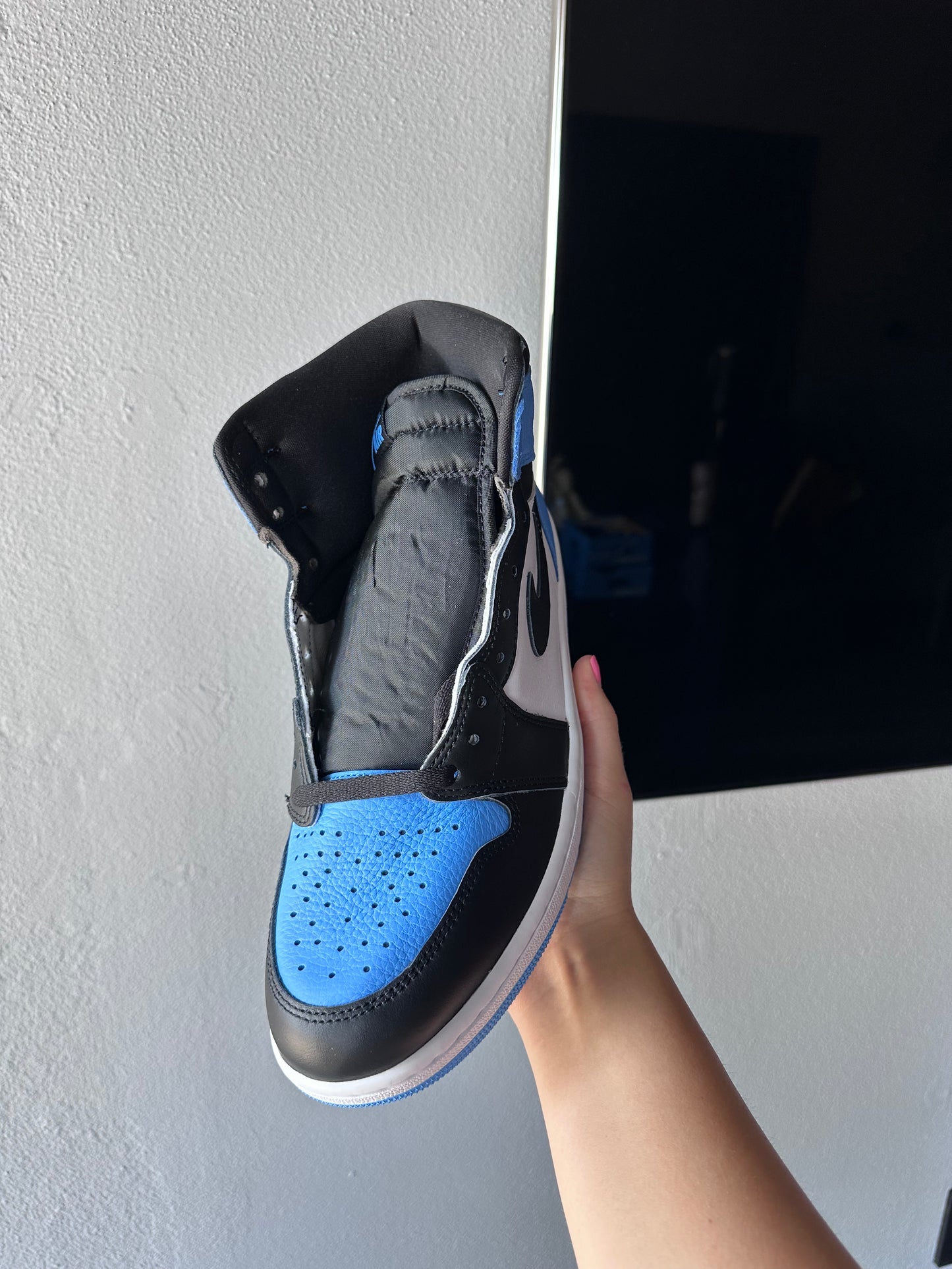 Jordan 1 Retro High OG UNC Toe