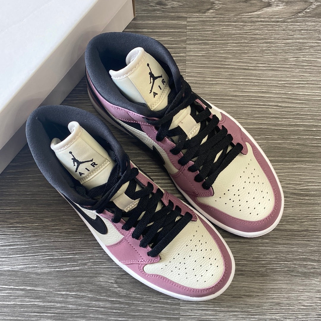 Jordan 1 Mid SE Light Mulberry (W)