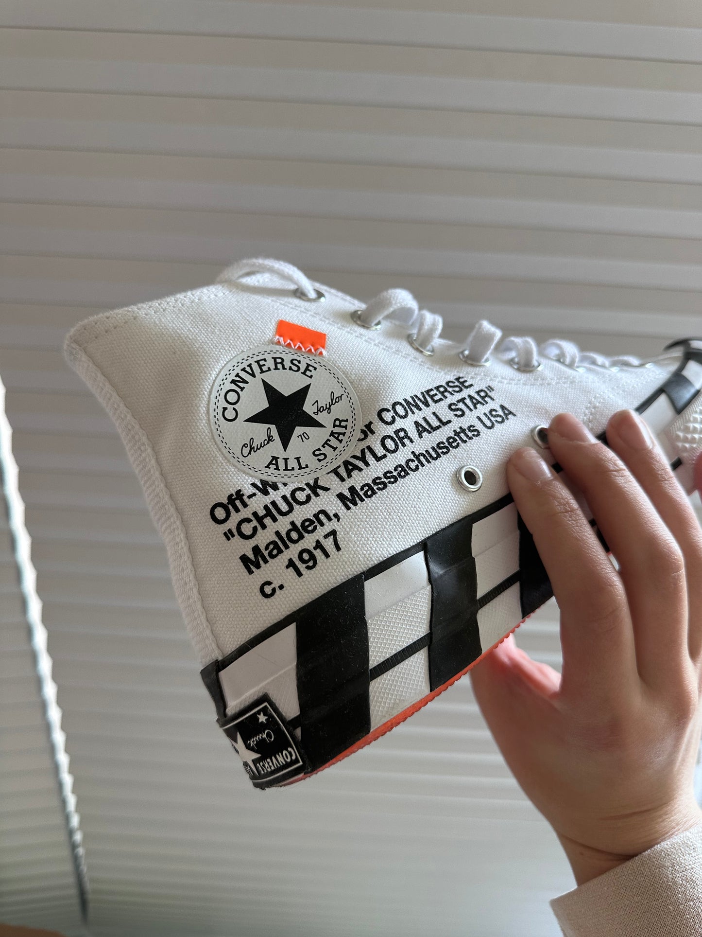 Off White Converse Chuck Taylor All-Star 70 Hi (Preowned)