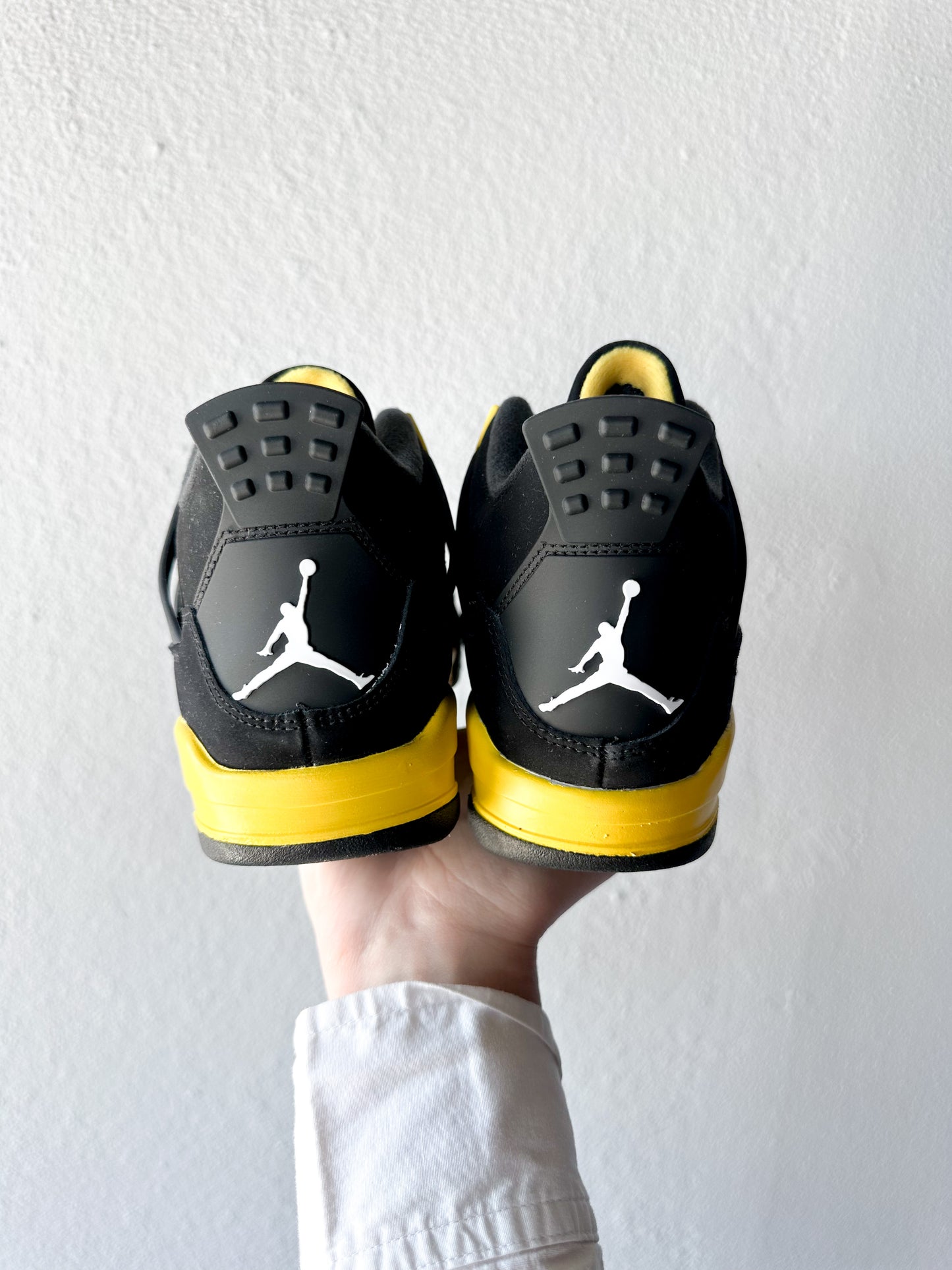 Jordan 4 Retro Thunder (2023) (GS)