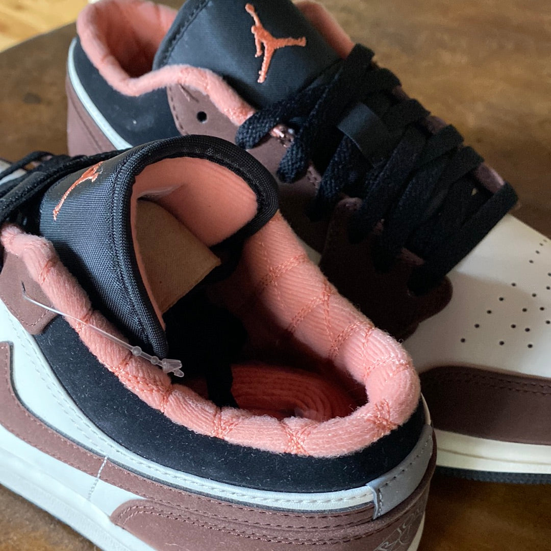 Jordan 1 Low Mocha