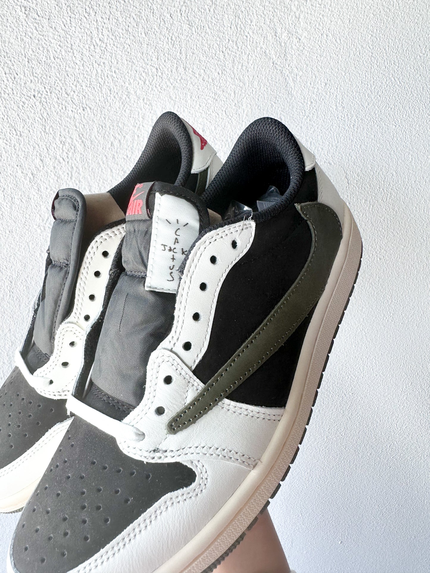 Jordan 1 Retro Low OG SP Travis Scott Olive (W)