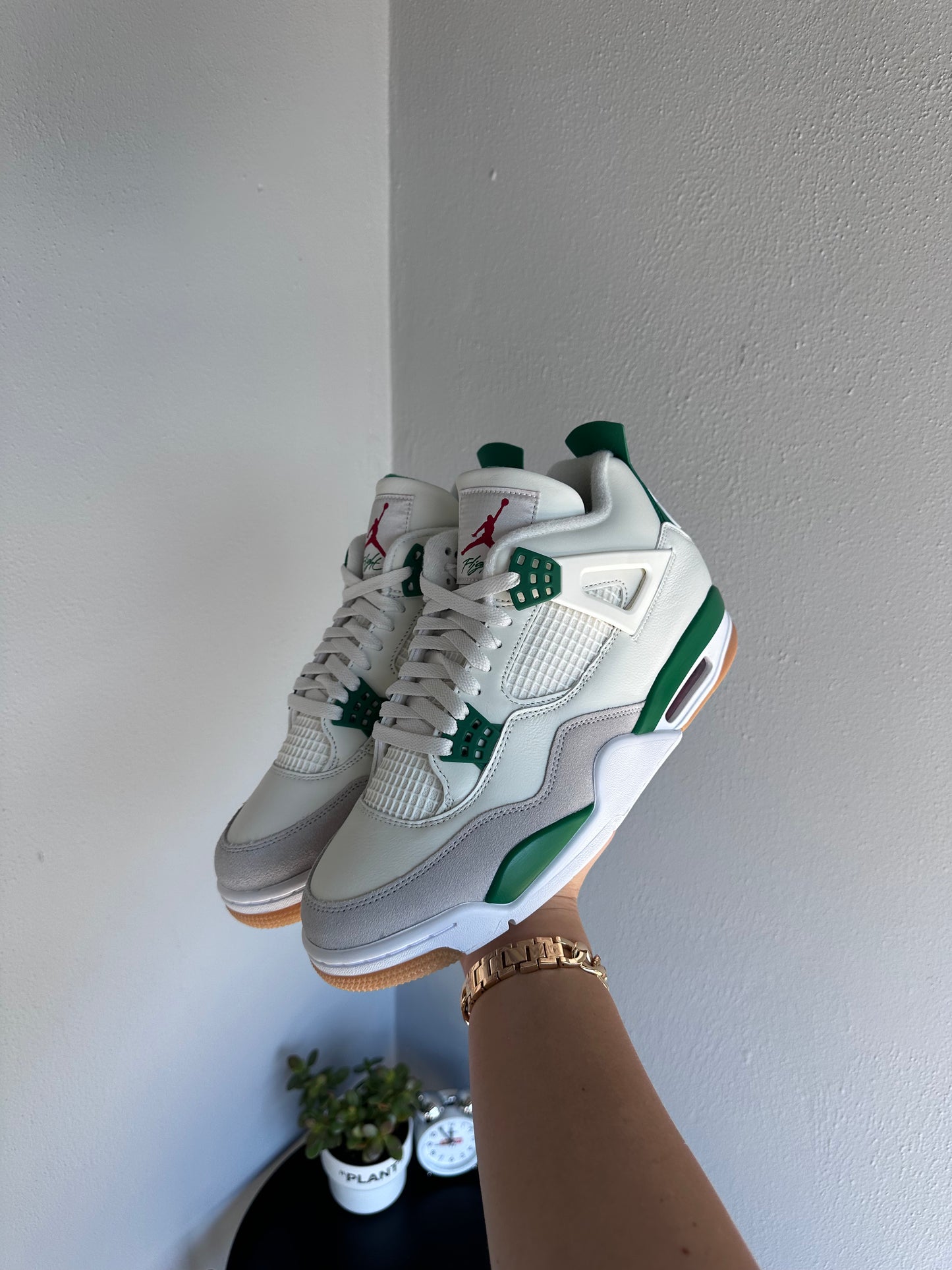 Jordan 4 Retro SB Pine Green