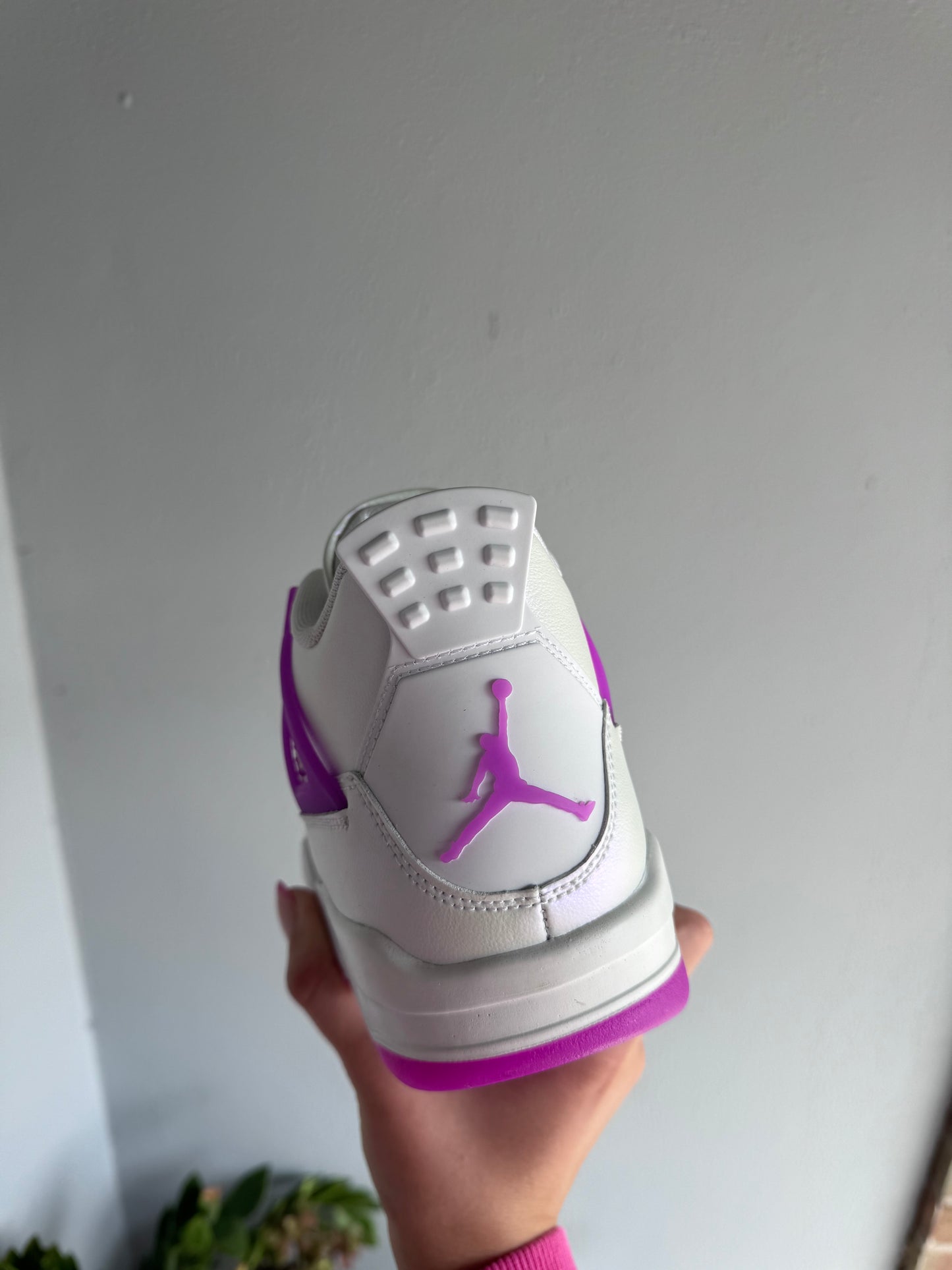 Jordan 4 Retro Hyper Violet (GS)
