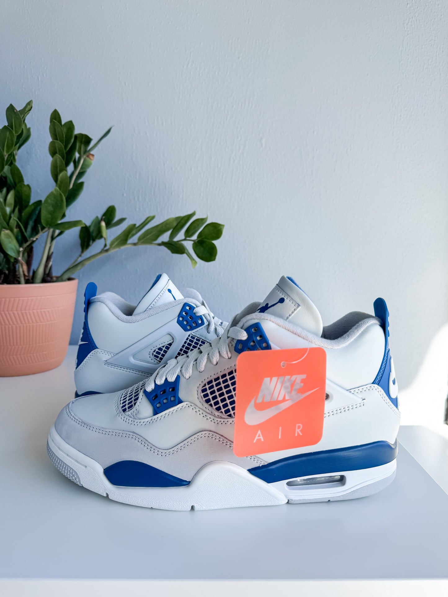 Jordan 4 Retro Military Blue (2024)