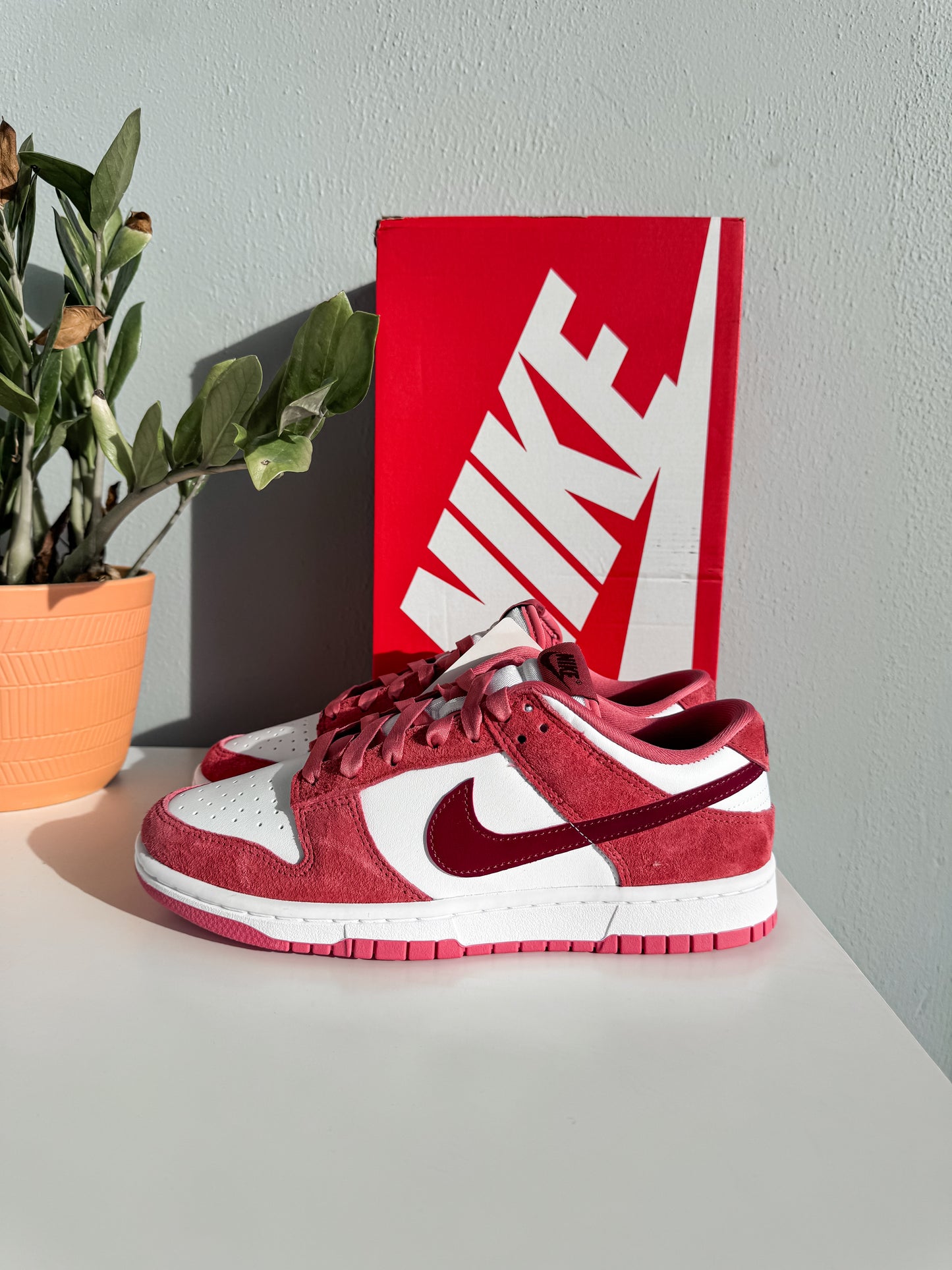 Nike Dunk Low Valentines Day (2024) (W)