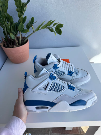 Jordan 4 Retro Military Blue (2024)