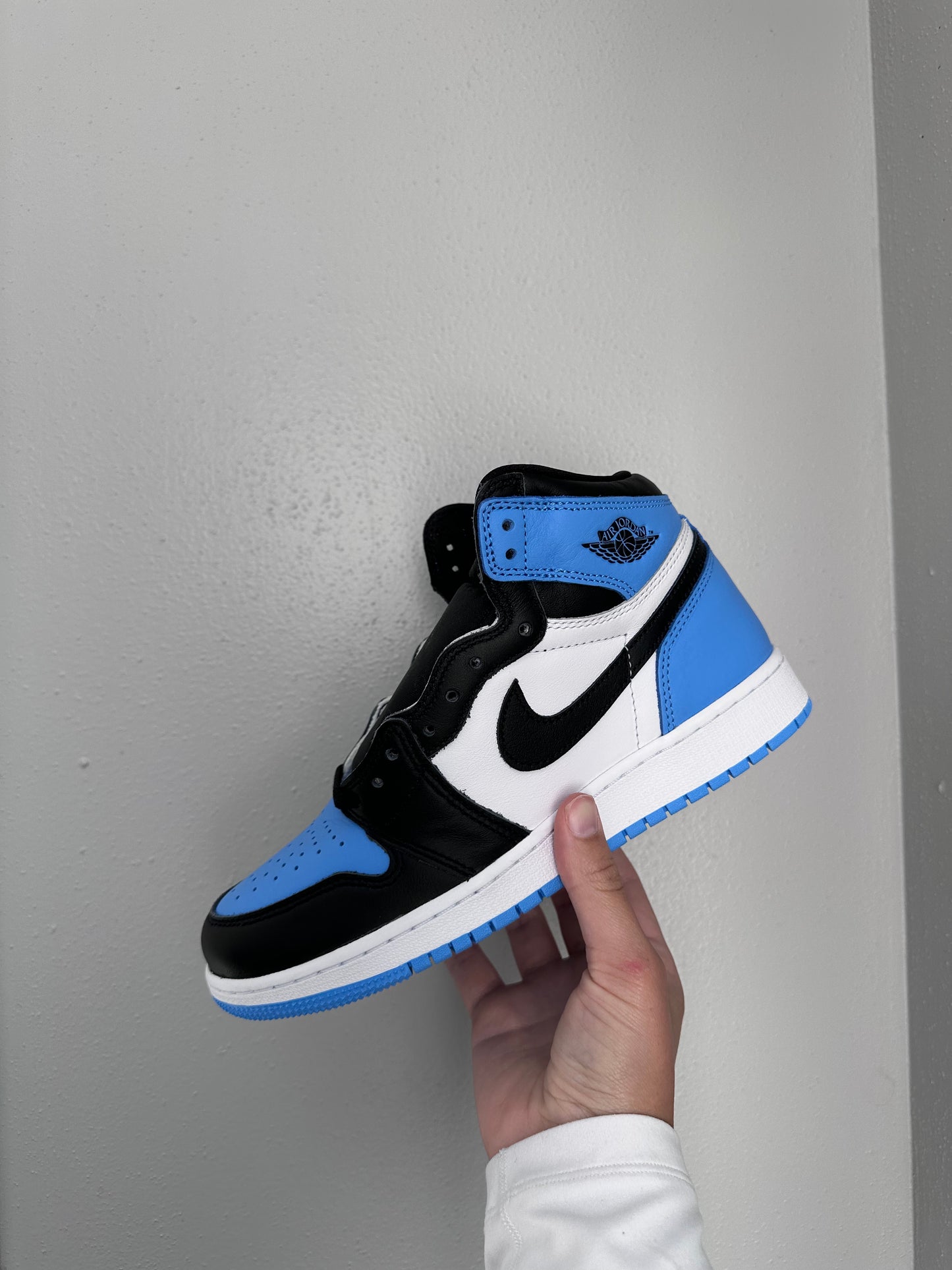 Jordan 1 Retro High OG UNC Toe (GS)