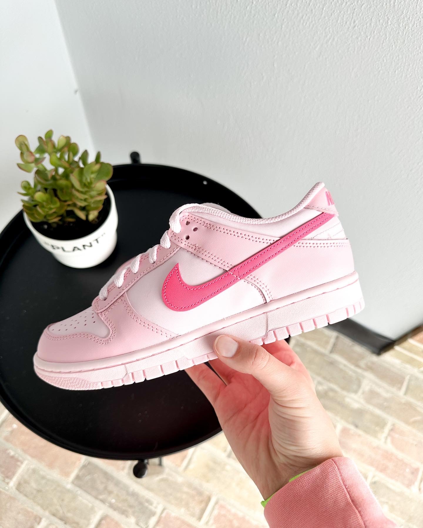 Nike Dunk Low Triple Pink (GS) – Fly Kicks Co