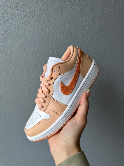 Jordan 1 Low Sunset Haze (W)