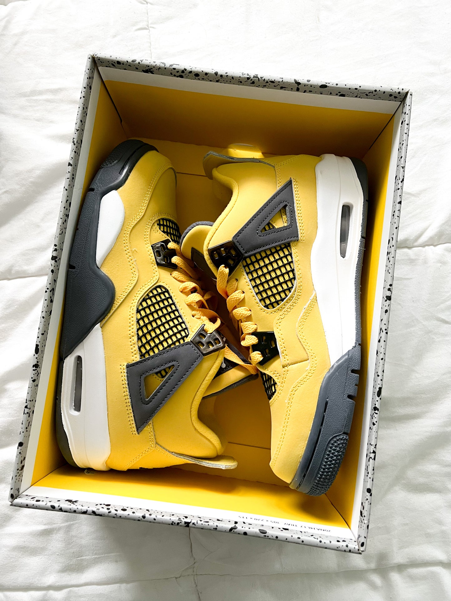 Jordan 4 Retro Lightning (2021) (GS)