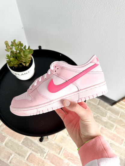 Nike Dunk Low Triple Pink (GS)